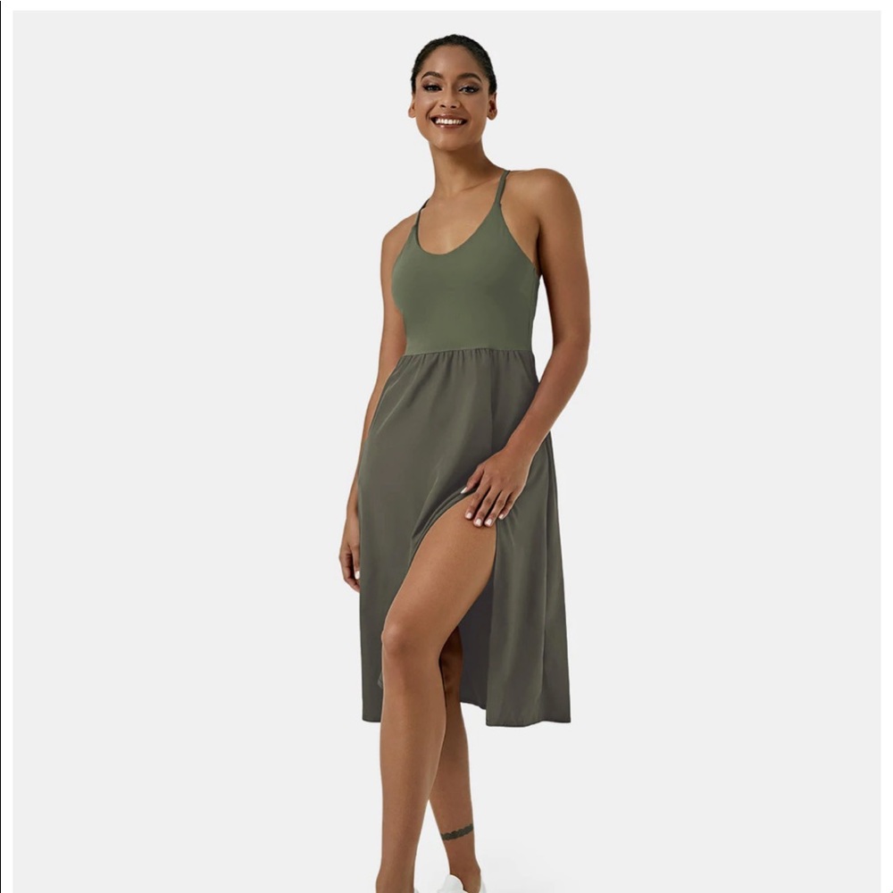 Halara MIDI Chill Dress